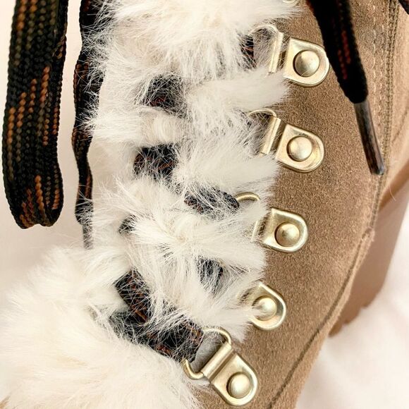 Nine West Tan Suede Ankle Boots with Faux Fur Trim size 7. Real leather. - Picture 12 of 14